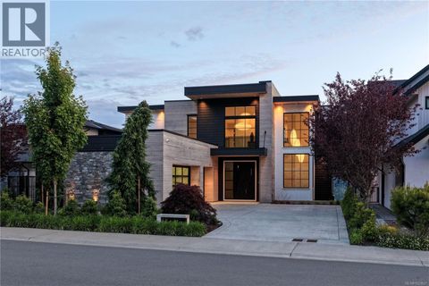 1424 Pinehurst Pl Langford BC V9B3S3