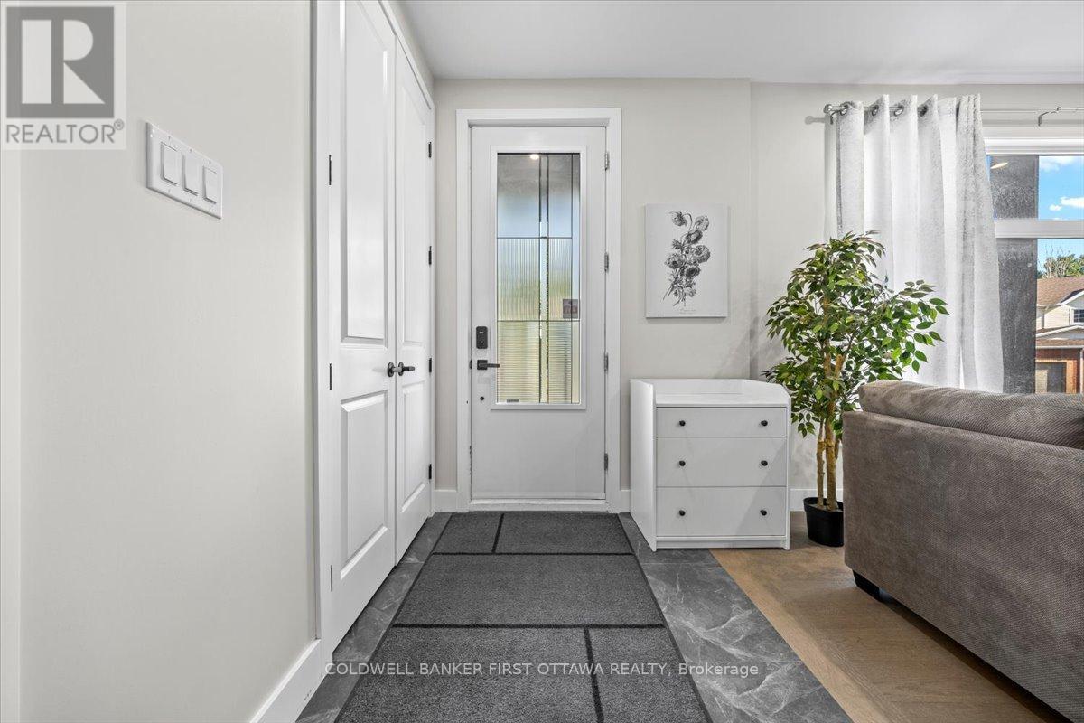 A/B - 22 INVERKIP AVENUE