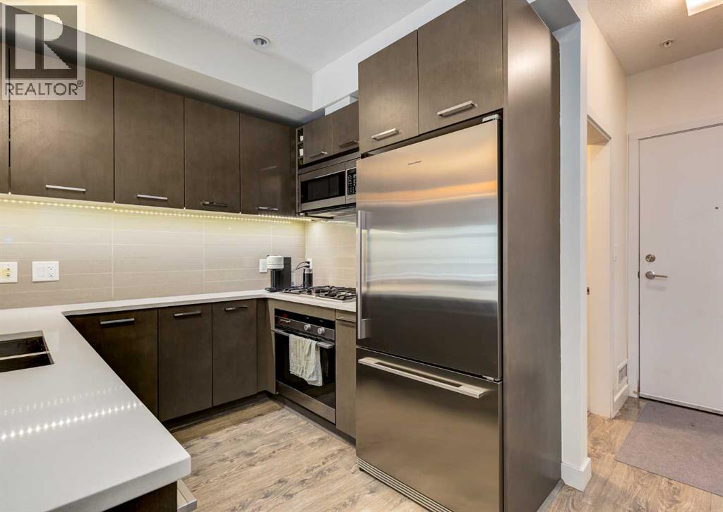 111, 323 20 Avenue SW