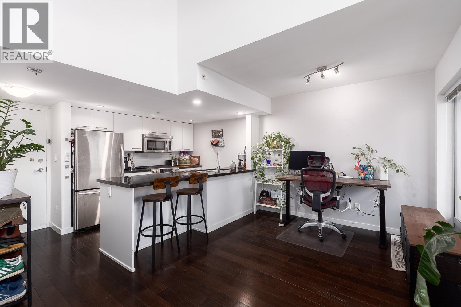 PH7 1288 CHESTERFIELD AVENUE