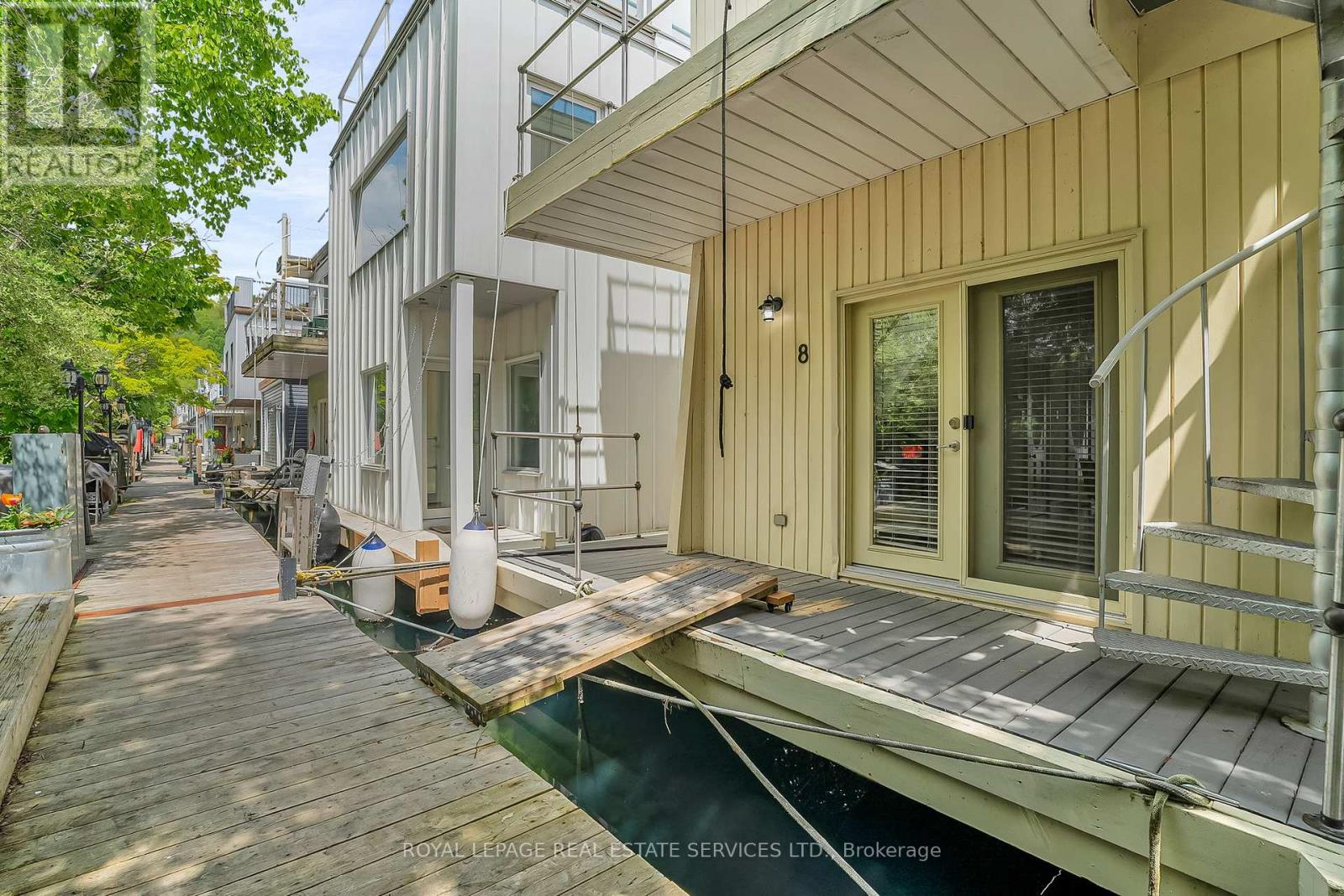 8 - 7 BRIMLEY ROAD S