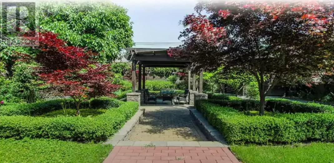 1023 Lawrence Avenue