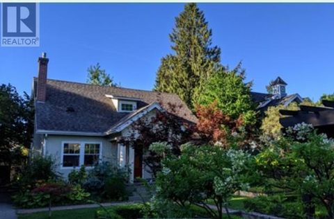 1023 Lawrence Avenue Kelowna BC V1Y6M3