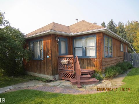 4716 6 AV Edson AB T7E1E1