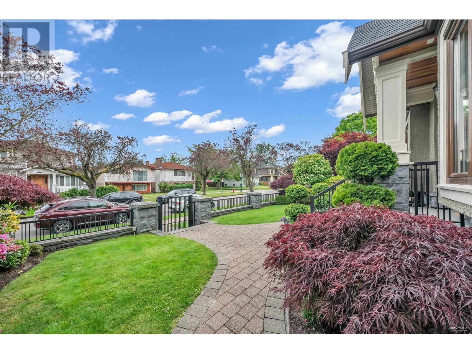 283 W 45TH AVENUE