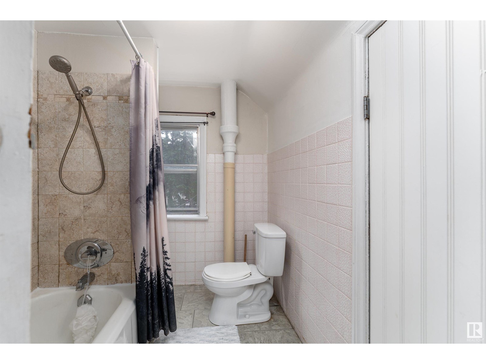 11406 66 ST NW