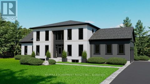 15 LOGAN COURT Hamilton ON L8N2Z7