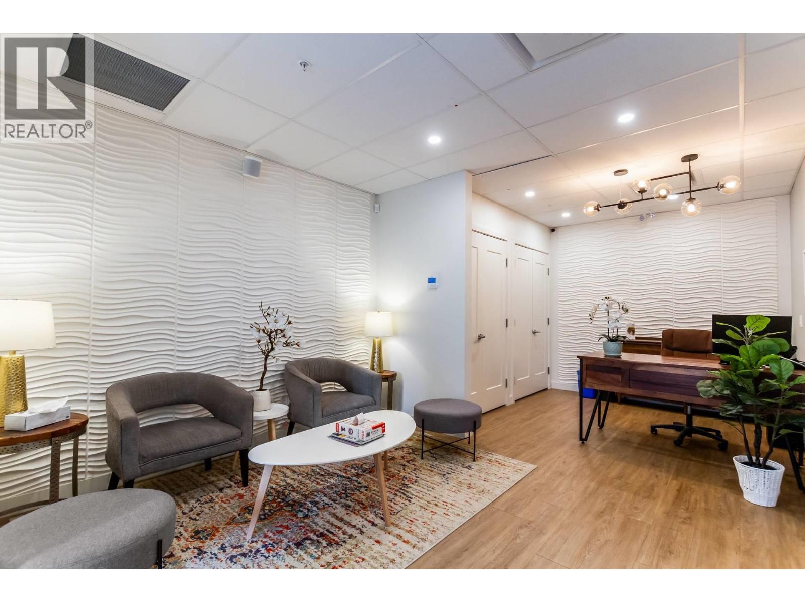 107 22335 MCINTOSH AVENUE