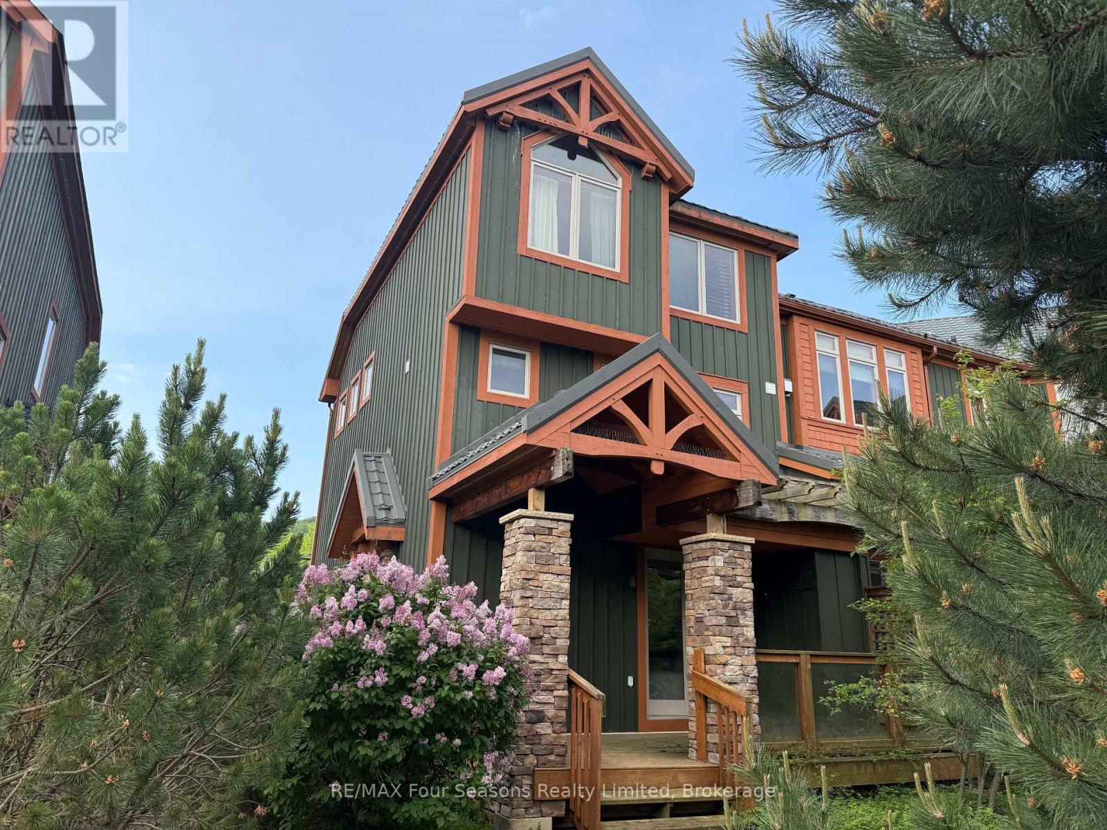 41 - 214 BLUESKI GEORGE CRESCENT