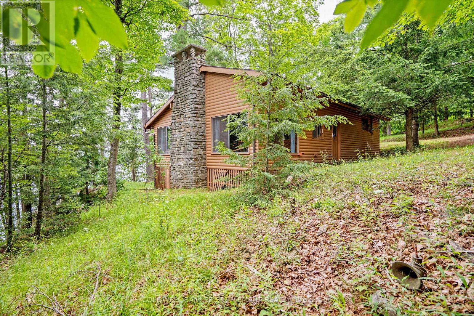 Photo 1 of 44 — 371 SLEEPY HOLLOW ROAD, Tay Valley, ON K0G1X0