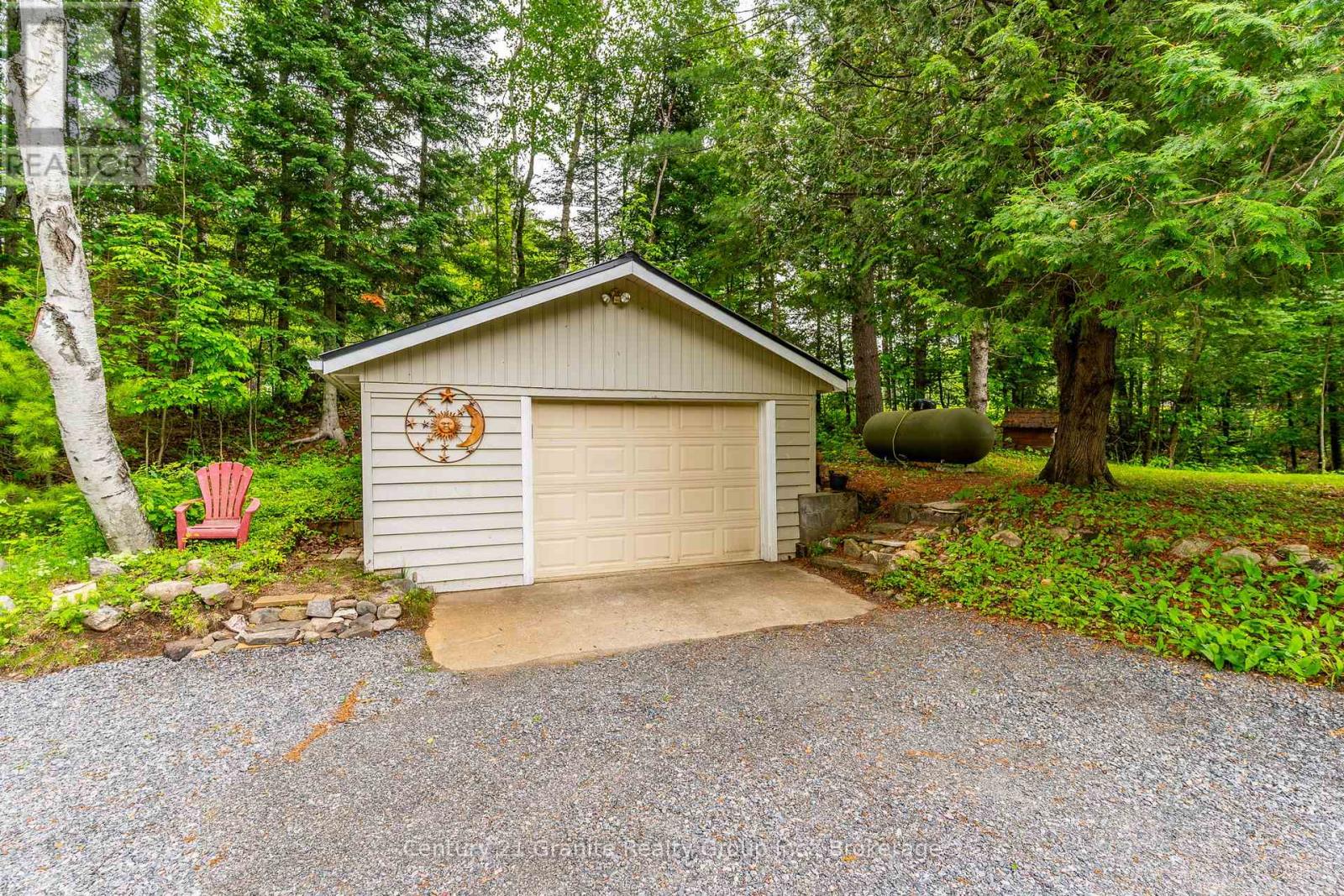1003 PONTIAC DRIVE