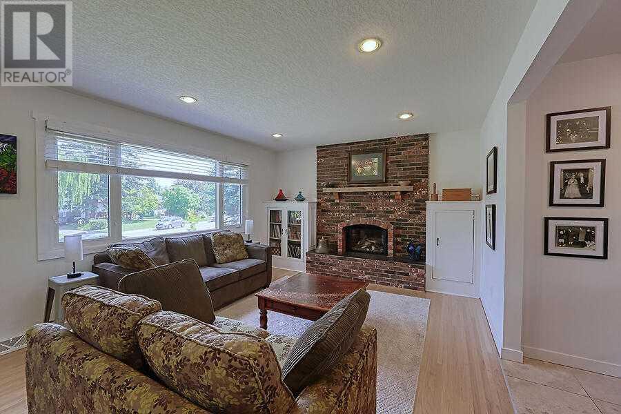 51 Hollyburn Road SW