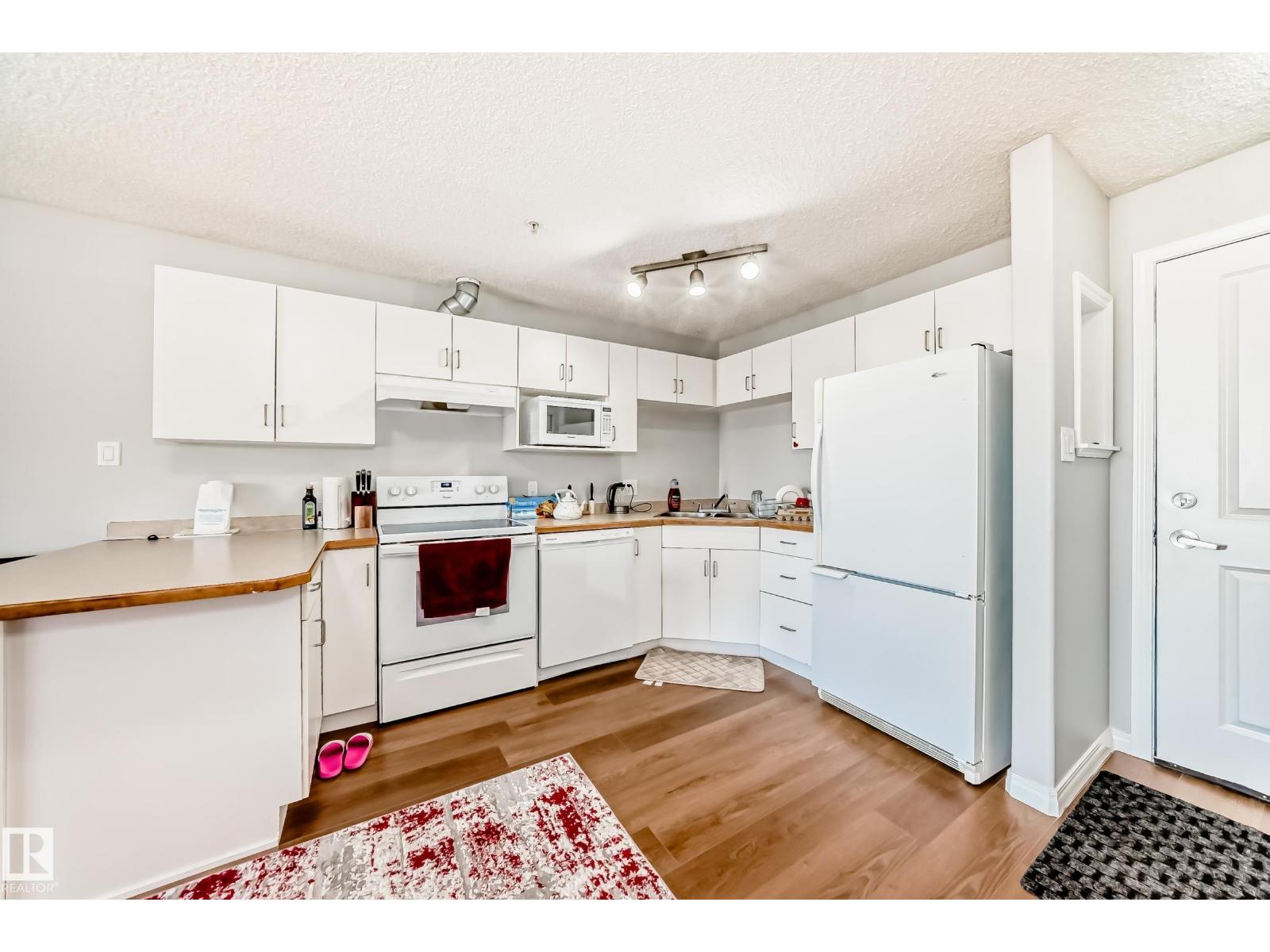 #427 11325 83 ST NW NW