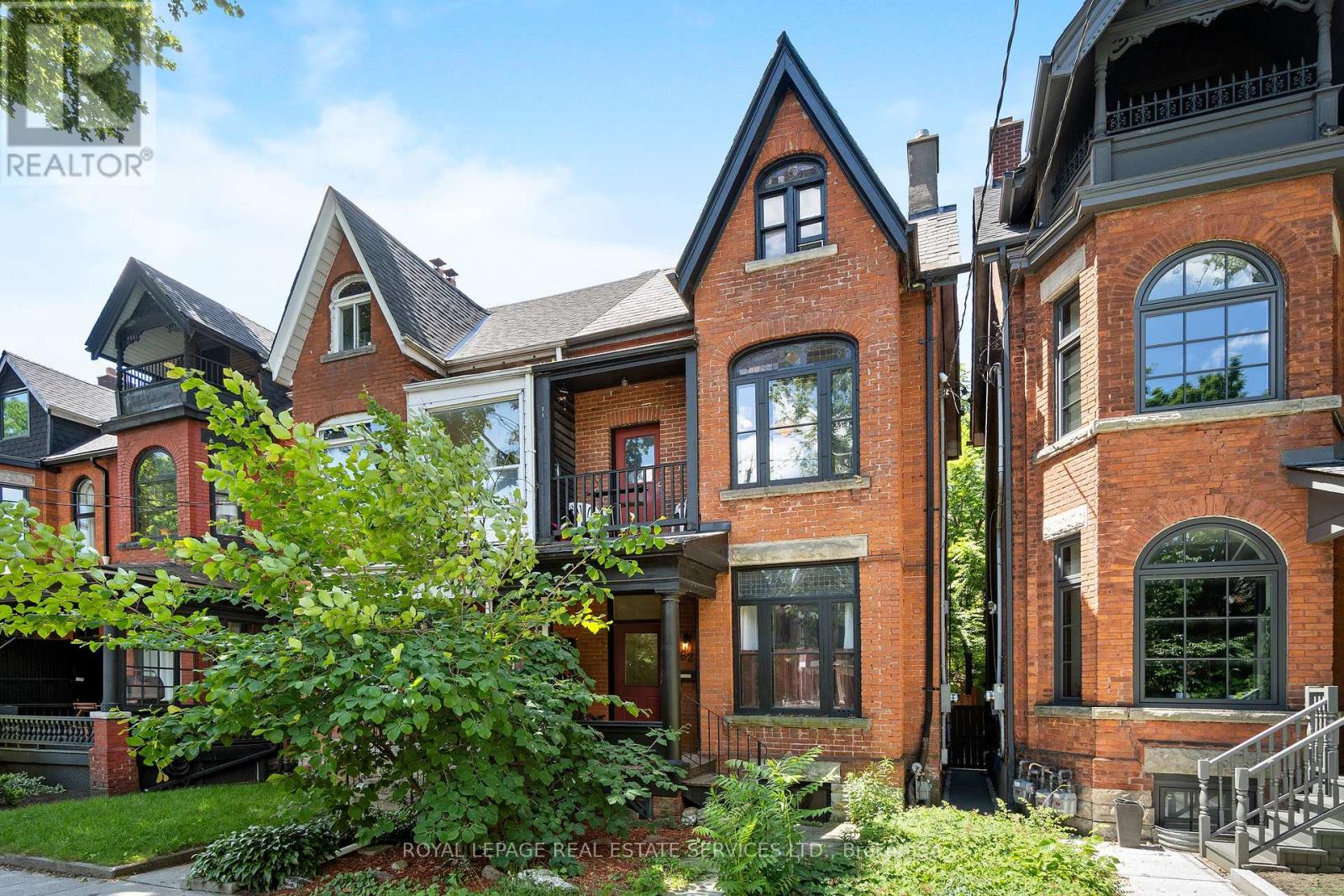 62 LAKEVIEW AVENUE