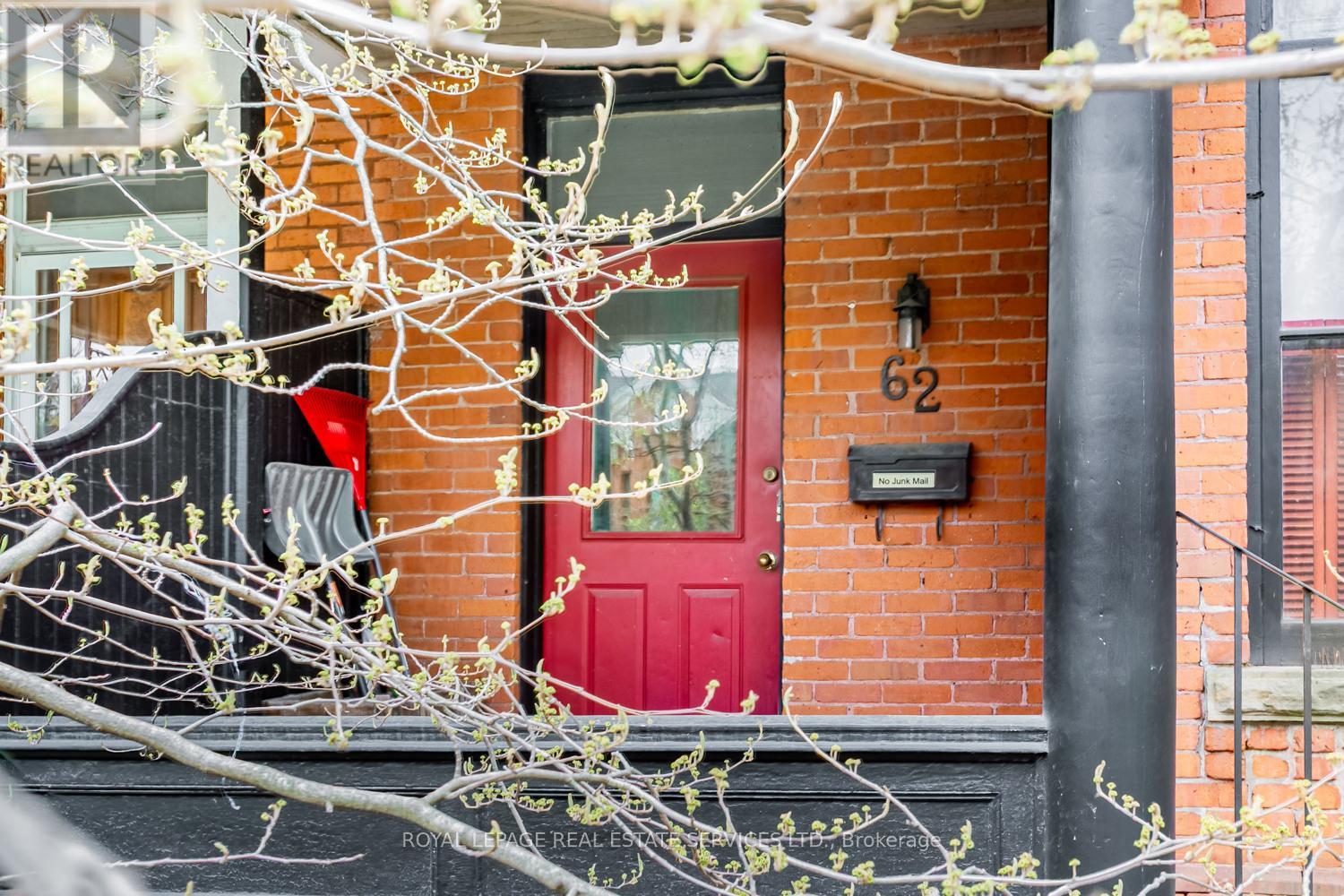 62 LAKEVIEW AVENUE