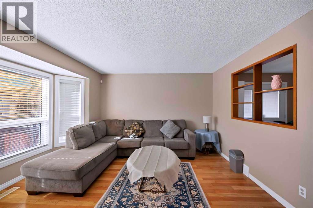 127 Whitehaven Road NE