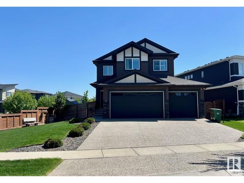 16 RED FOX WY St. Albert AB T8N7T8