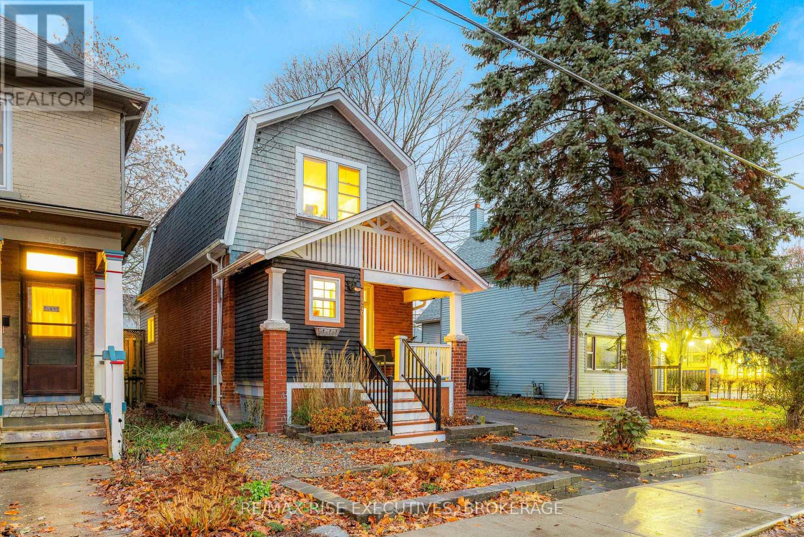 570 FRONTENAC STREET