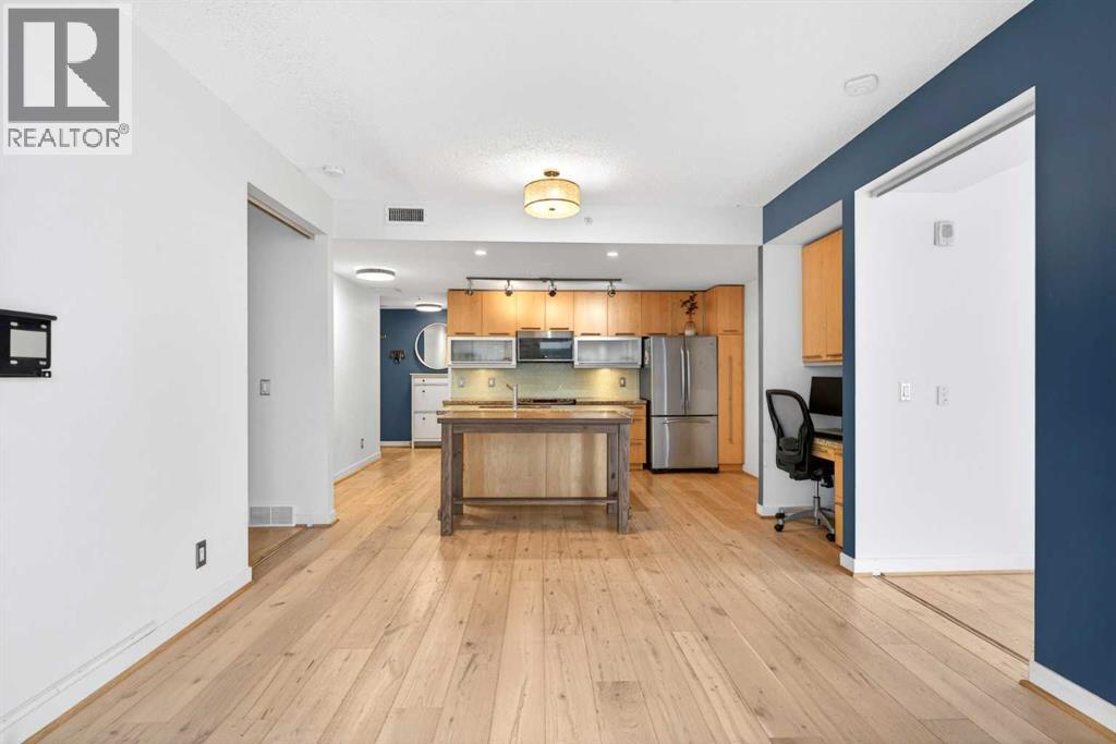 1901, 215 13 Avenue SW