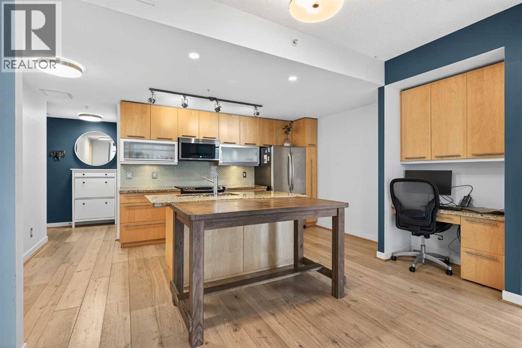 1901, 215 13 Avenue SW