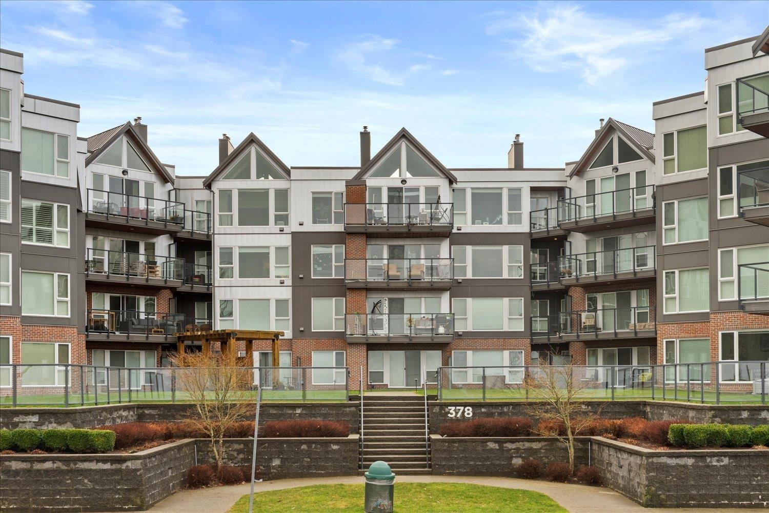 209 378 ESPLANADE AVENUE|Harrison Hot Springs