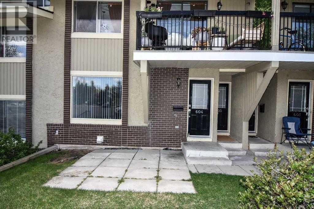 604, 2200 Woodview Drive SW