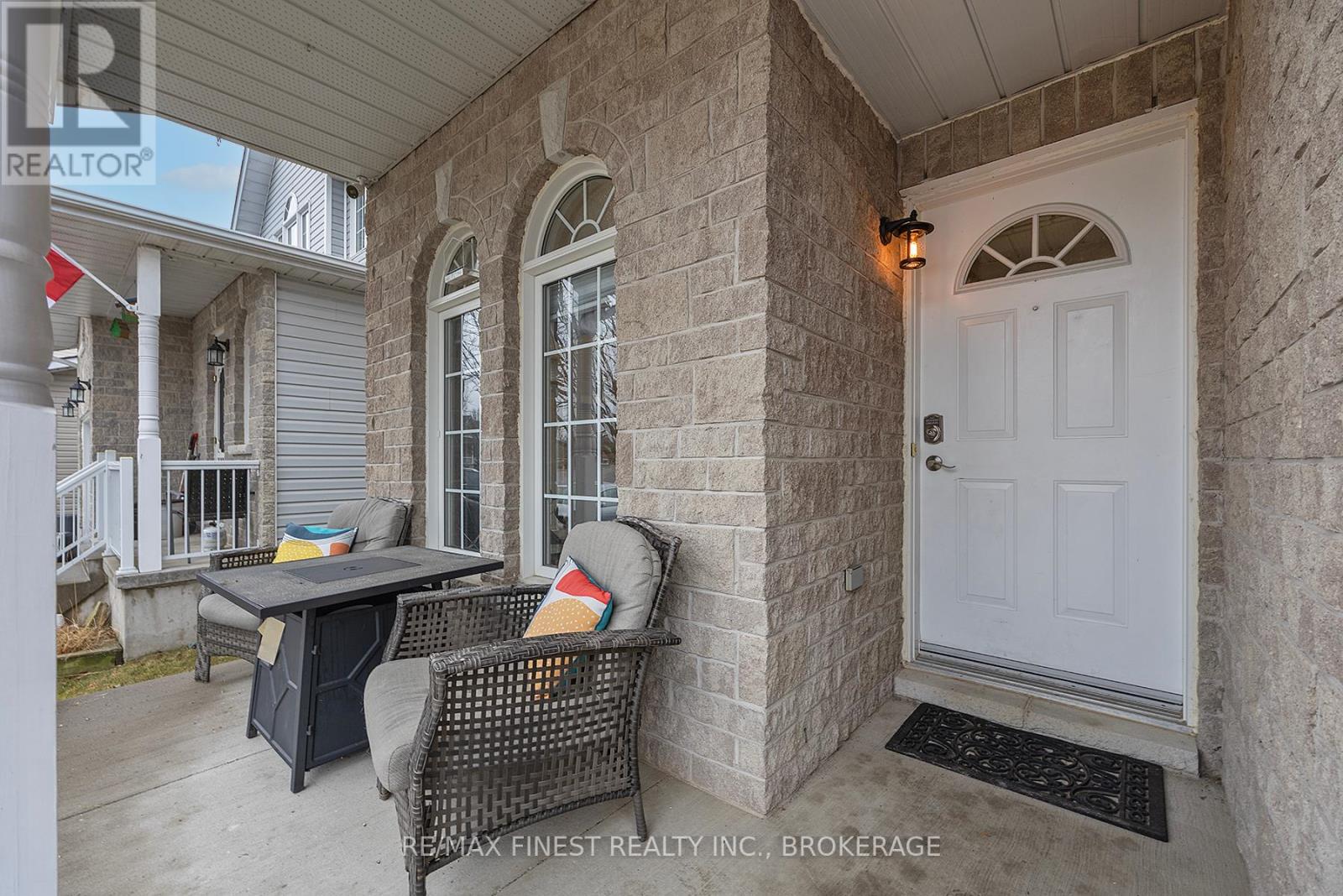 294 QUARRY POND COURT
