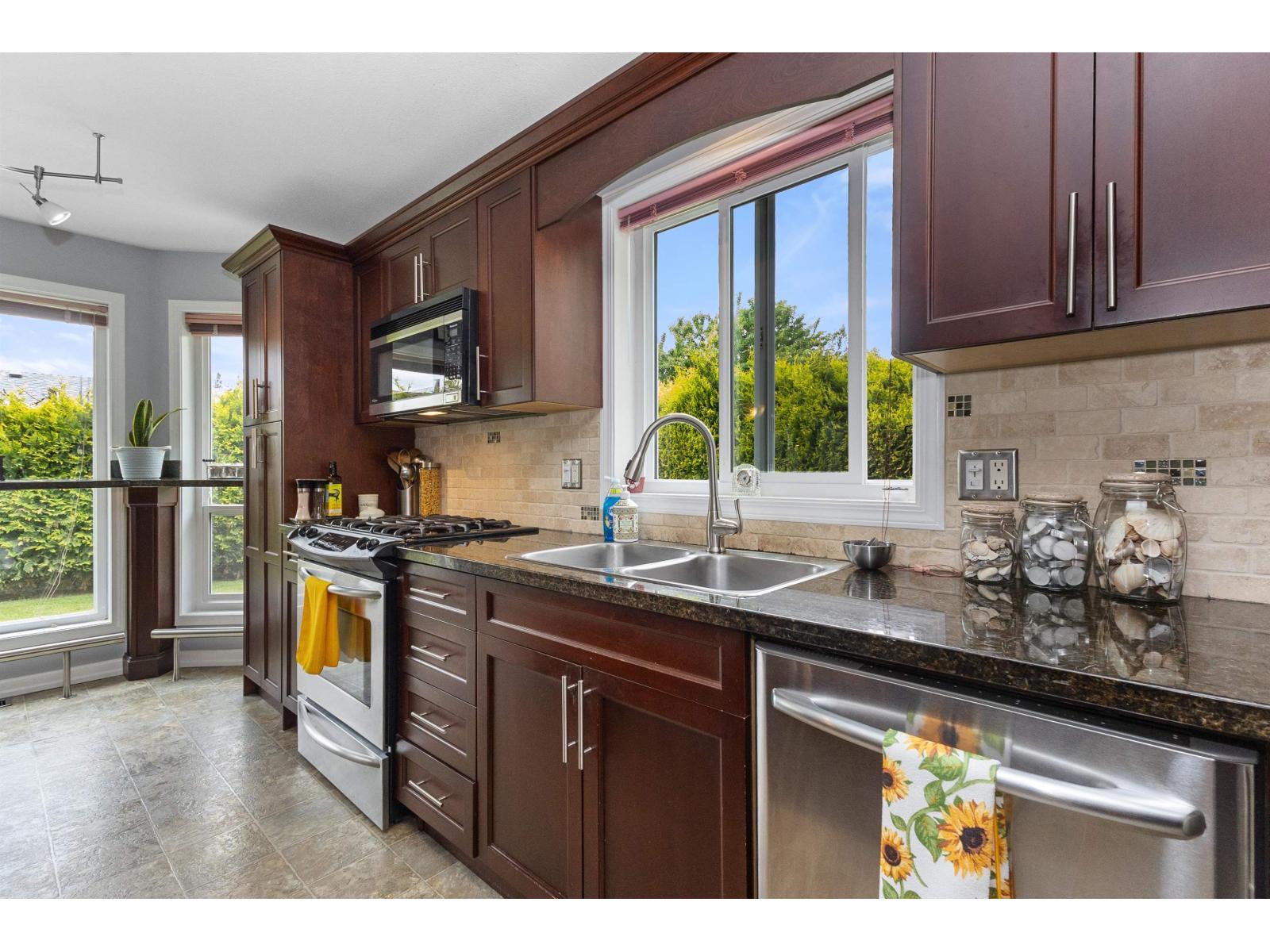 34654 DUNSMUIR COURT