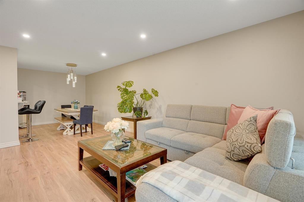 121 32850 GEORGE FERGUSON WAY