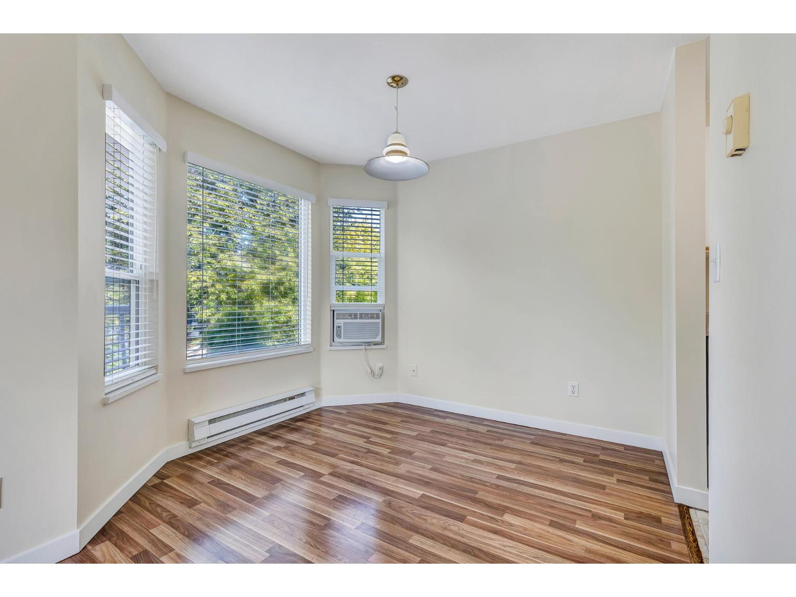 209 45222 WATSON ROAD|Garrison Crossing