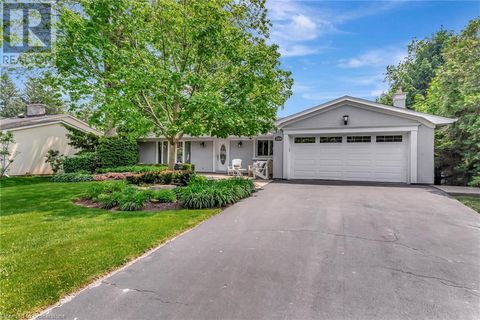 1554 VENETIA Drive Oakville ON L6L1K7