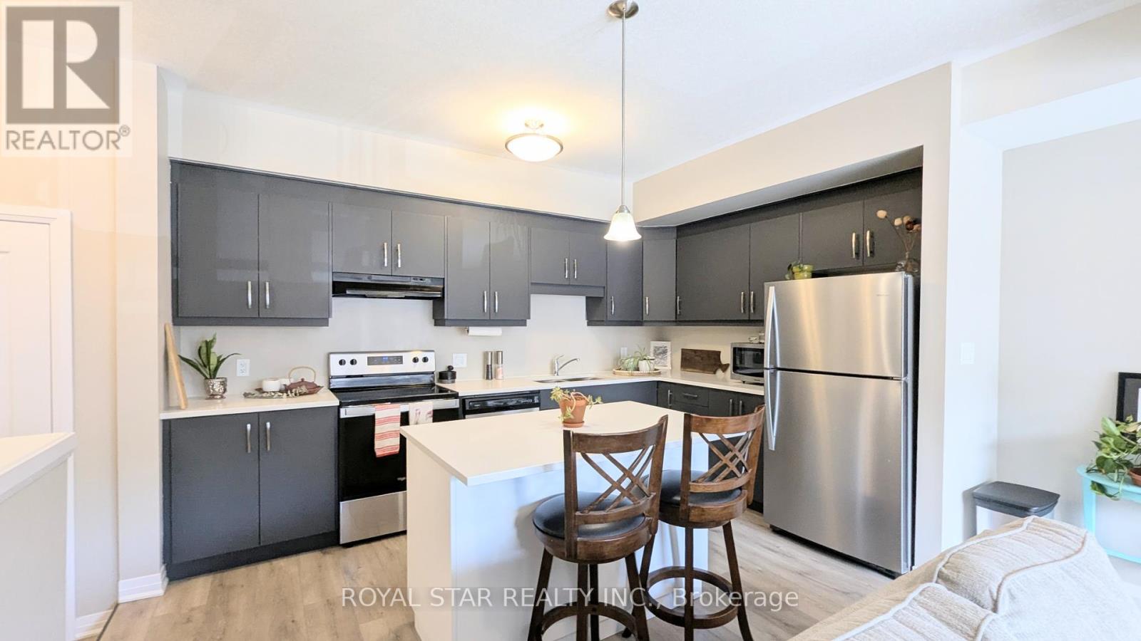 87 - 25 ISHERWOOD AVENUE