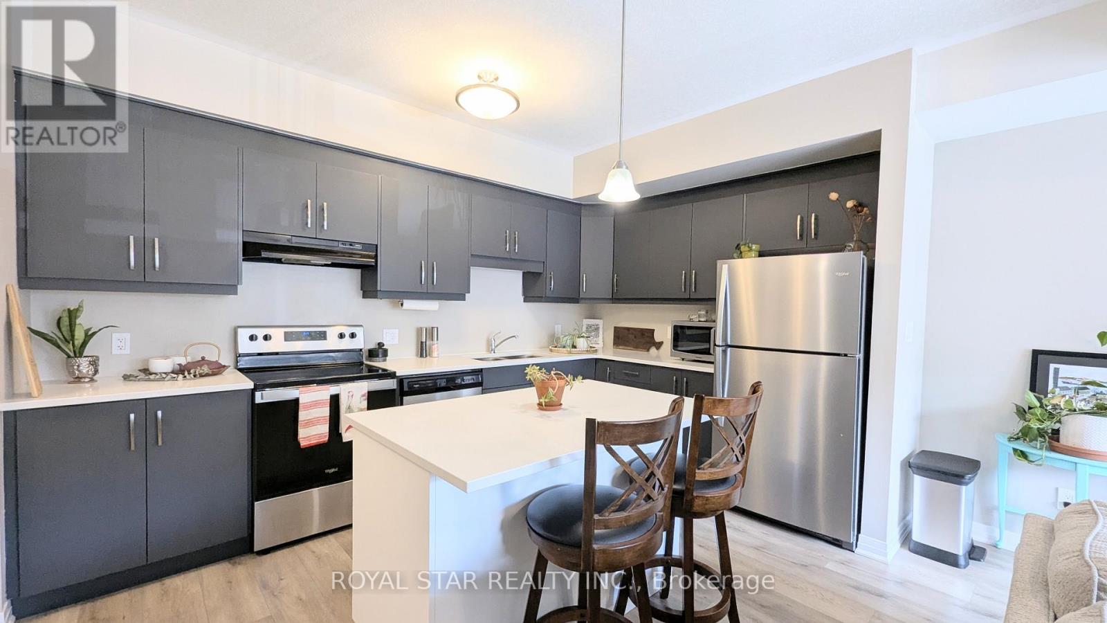 87 - 25 ISHERWOOD AVENUE
