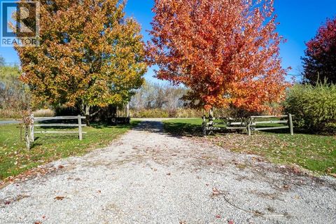 4 DEARDEN Lane Dunnville ON N1A2W6