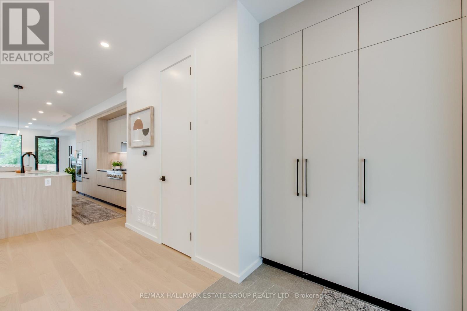 47 LAING STREET