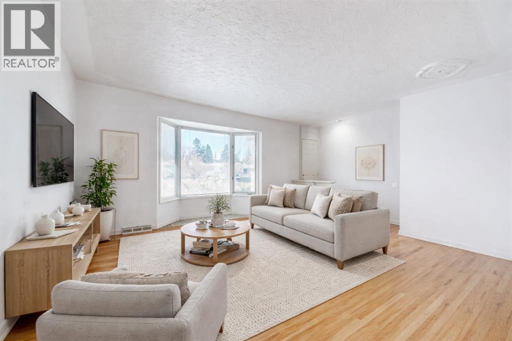 48 Westover Drive SW