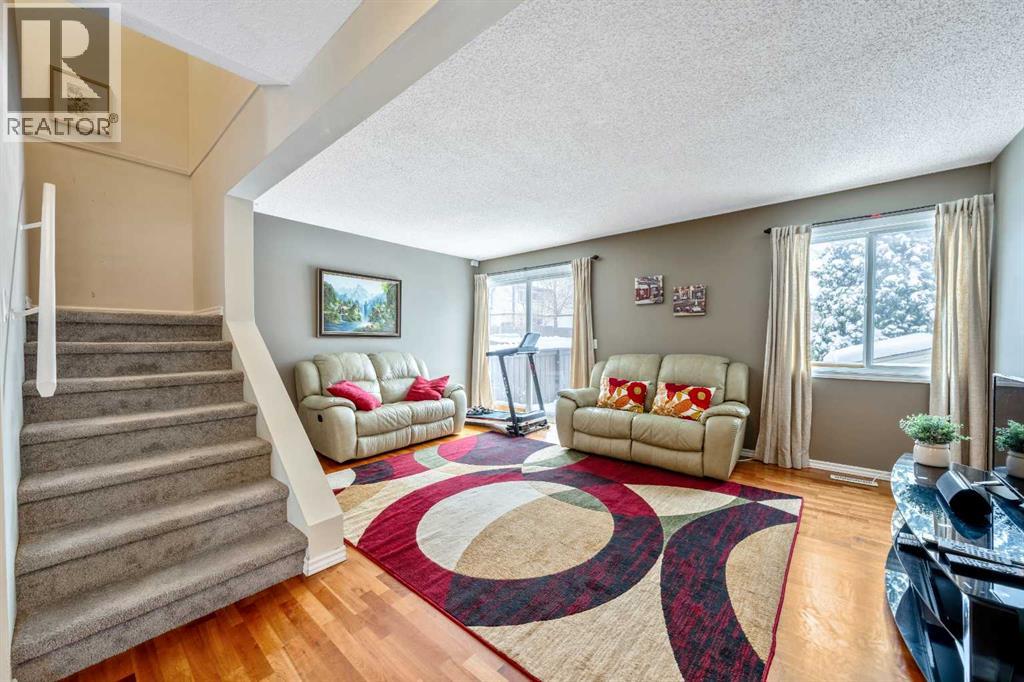 60, 115 Bergen Road NW