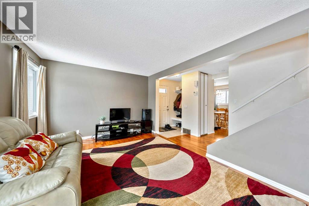 60, 115 Bergen Road NW