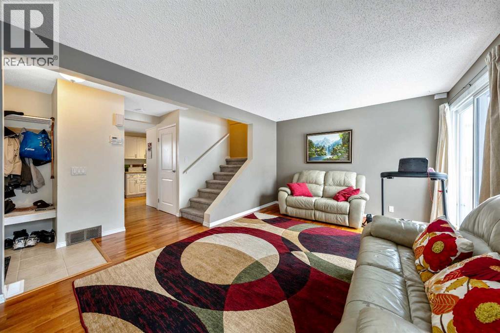 60, 115 Bergen Road NW