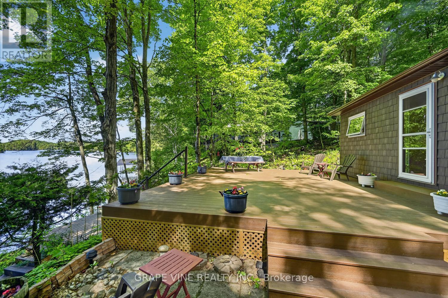1010 FIREFLY LANE