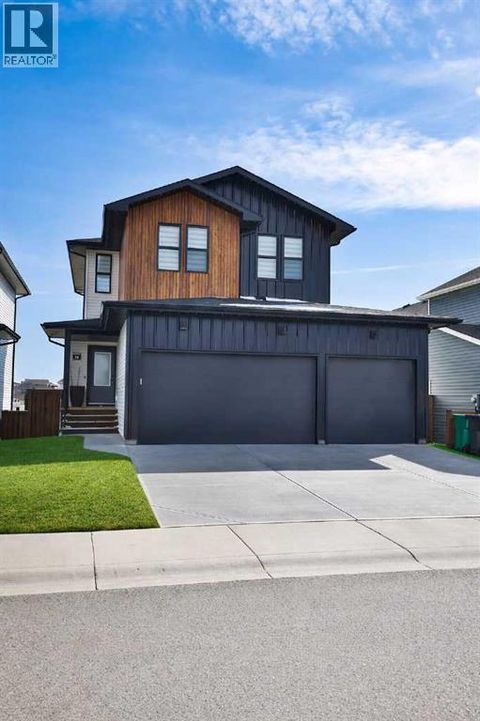 56 Greywolf Road N Lethbridge AB T1H7E8