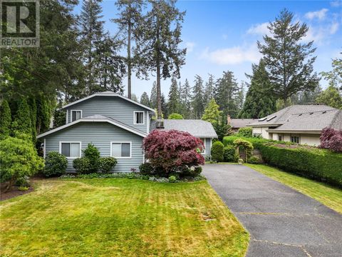 4431 Emily Carr Dr Saanich BC V8X4M2
