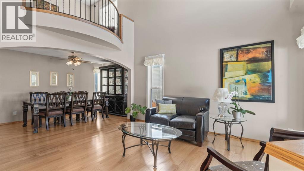 227 Rocky Ridge Close NW