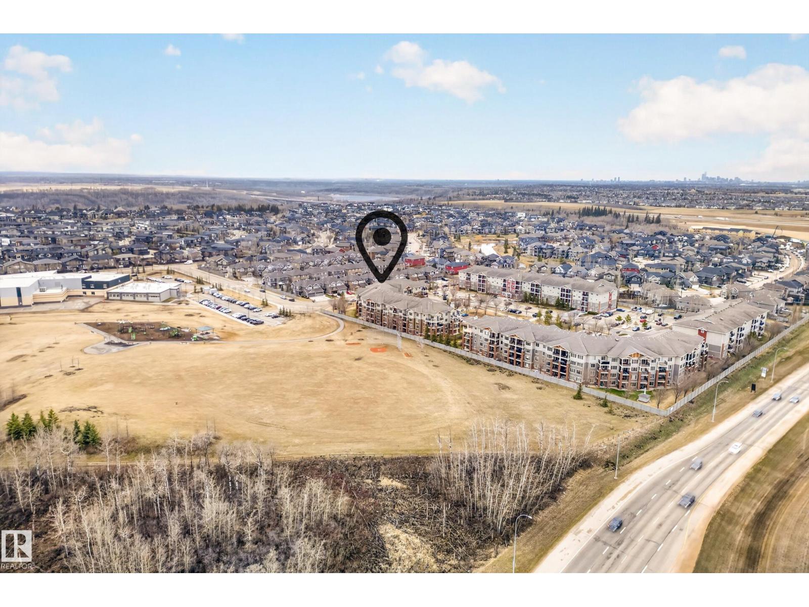 #310 3719 WHITELAW LN NW