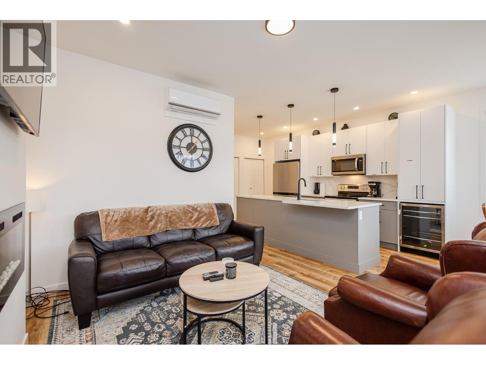 169 Maple Street Unit# 104