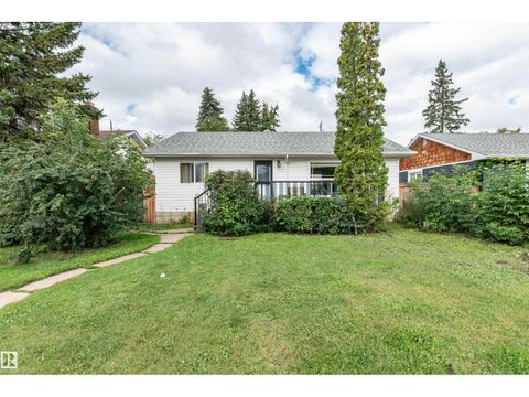 10624 40 ST NW Edmonton AB T6A1T2