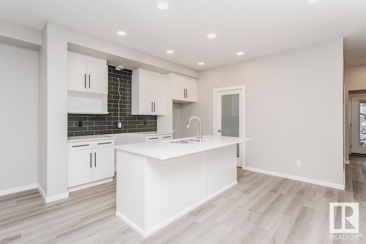 774 Mattson DR SW