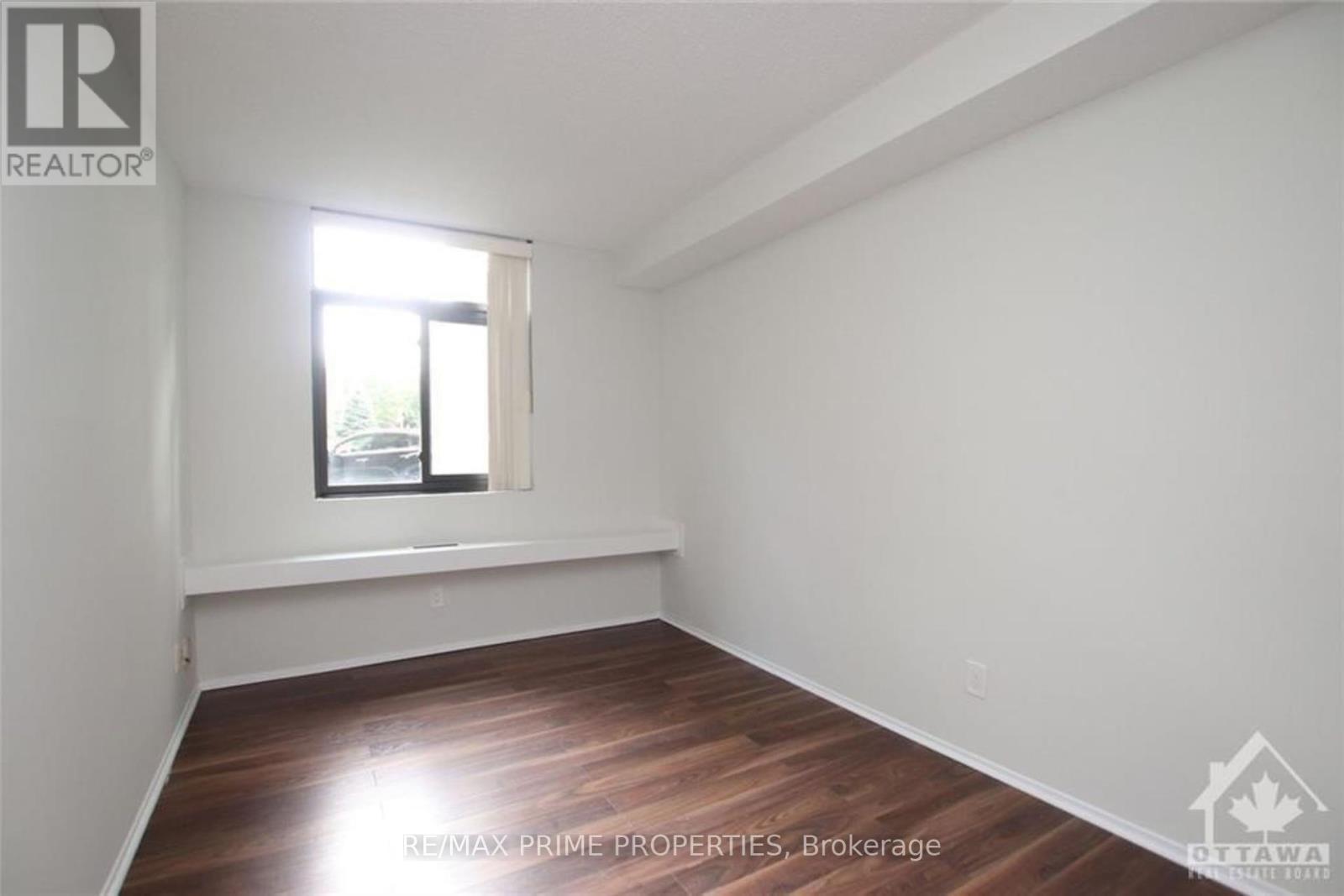 410 - 2871 RICHMOND ROAD