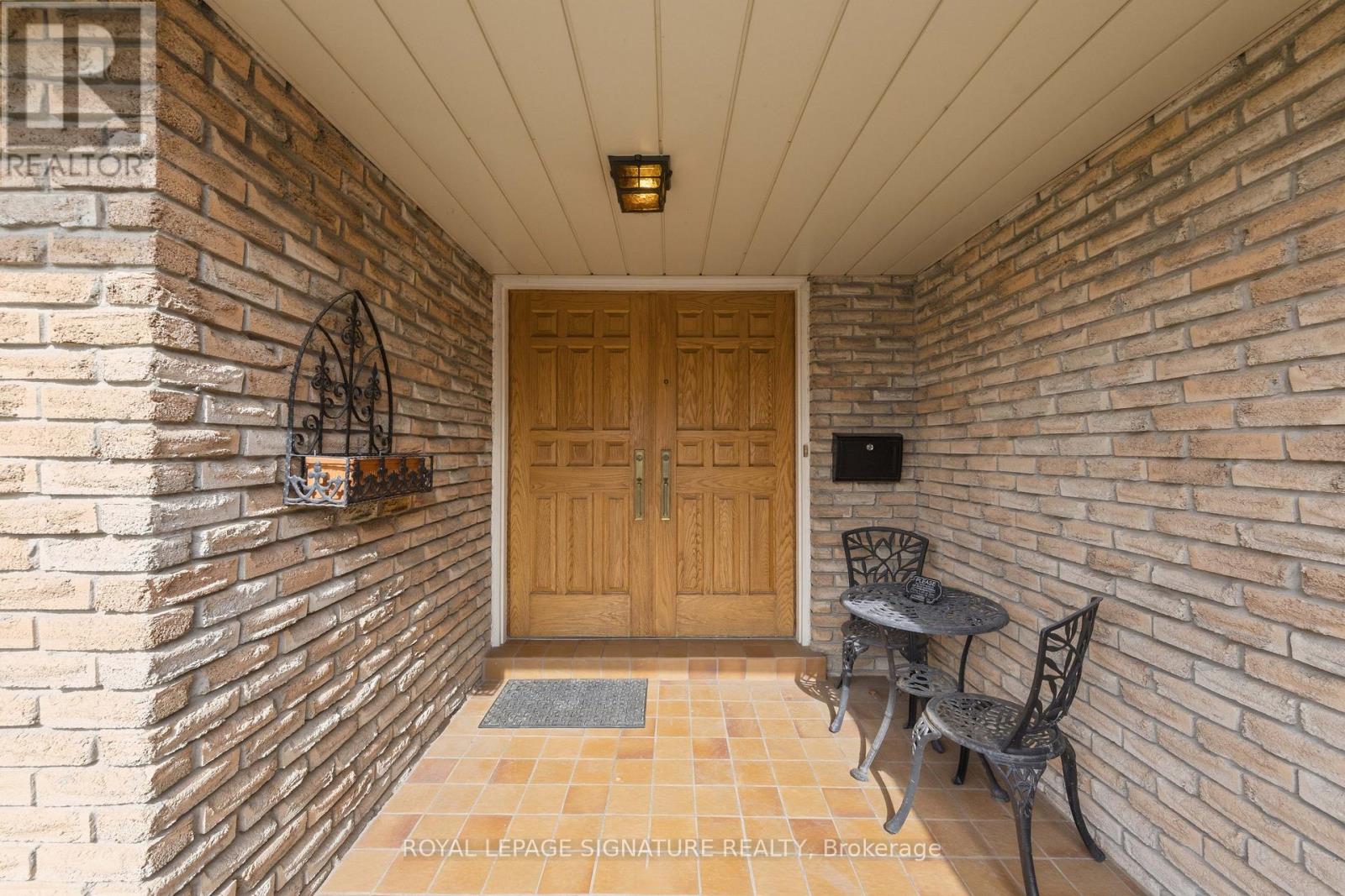 20 INVERARY CRESCENT