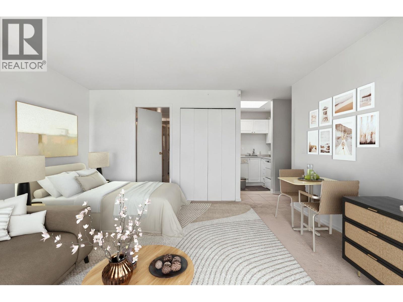 PH3 4113 FRASER STREET